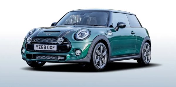 След изцяло новия модел,  който току-що се появи в шоурумите, впечатляващо е да видим, че напускащият MINI Hatch постига толкова добри резултати. Предлага се както в бензинов, така и в електрически вариант. Този автомобил осигурява първите места както за управление на пътя, така и за удоволствие от шофирането. Ускорението и шумът от двигателя заслужават място на подиума - трето място. Въпреки че заради твърдото возене (оценено на 17-о), MINI е класиранона второ място като цяло за возия и управление. 

Също така заема втора позиция в категорията на информационно-развлекателните системи, с отлични резултати за управлението и функционалността на сензорния екран. Но леко губи при своята аудио система, която събира едва (все още добра) 15-а позиция. Що се отнася до климатичния контрол, удобното за потребителя разпределително устройство и баланса между сензорен екран и физически контроли обаче MINI печели места на подиума навсякъде.

Моделът е класиран на отлично пето място за икономичност и осмо за застраховка, но удовлетвореността на собствениците от разходите за обслужване на марката отива към дъното на таблицата на 44-то място. Надеждността също не е най-добрата - 33-то. Но MINI компенсира това с още едно първо място за цялостно качество.